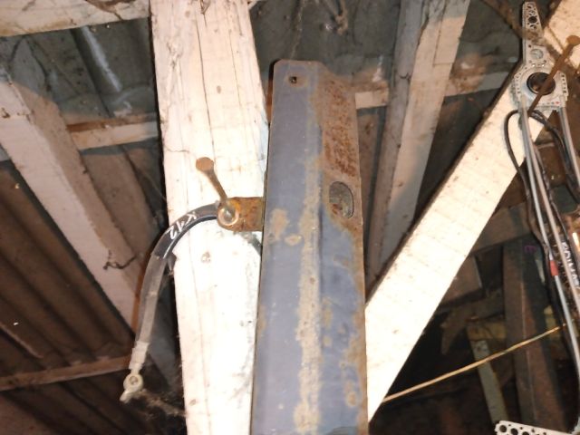 bontott NISSAN PATHFINDER Első Lökhárító Merevítő (Fém)