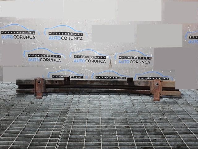 bontott NISSAN PATHFINDER Első Lökhárító Merevítő (Fém)