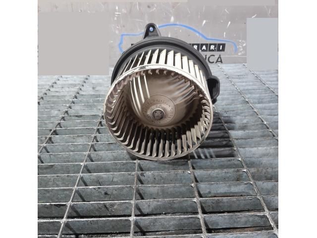 bontott NISSAN PATHFINDER Fűtőmotor (Klímás)