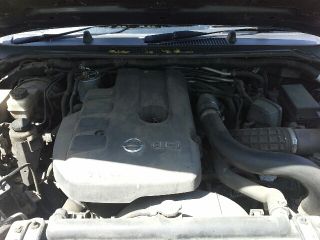 bontott NISSAN PATHFINDER Hátsó Lökhárító (Részeivel)