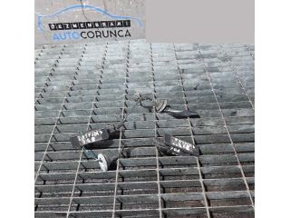 bontott NISSAN PATHFINDER Hátsó Rendszámtábla Világítás