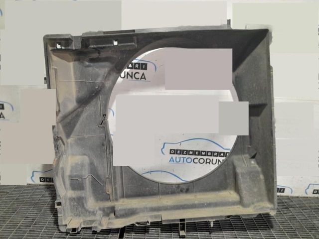 bontott NISSAN PATHFINDER Hűtő Légterelő