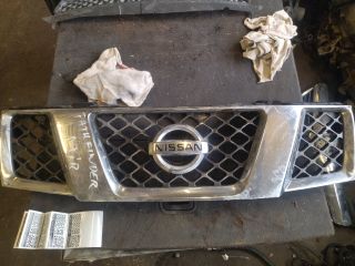 bontott NISSAN PATHFINDER Hűtőrács