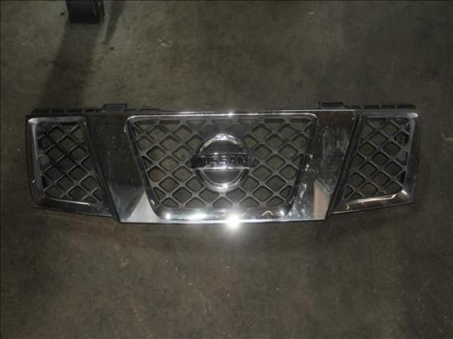 bontott NISSAN PATHFINDER Hűtőrács