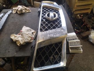 bontott NISSAN PATHFINDER Hűtőrács