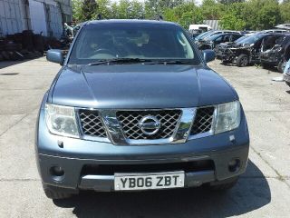 bontott NISSAN PATHFINDER Jobb első Ajtó (Részeivel)