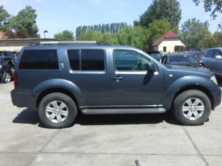 bontott NISSAN PATHFINDER Jobb hátsó Ajtó (Részeivel)