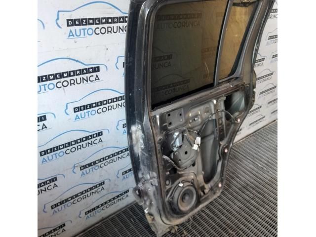 bontott NISSAN PATHFINDER Jobb hátsó Ajtó (Üres lemez)