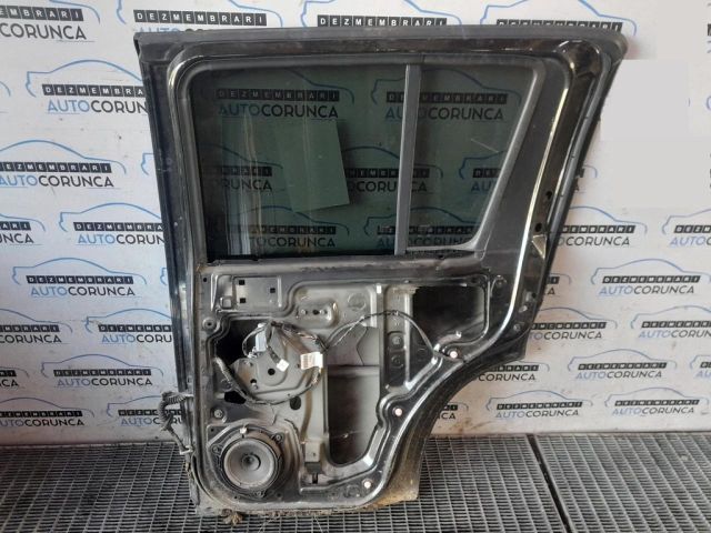 bontott NISSAN PATHFINDER Jobb hátsó Ajtó (Üres lemez)