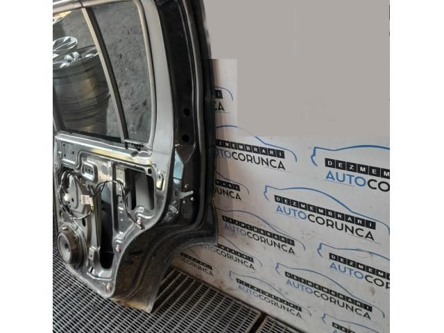 bontott NISSAN PATHFINDER Jobb hátsó Ajtó (Üres lemez)