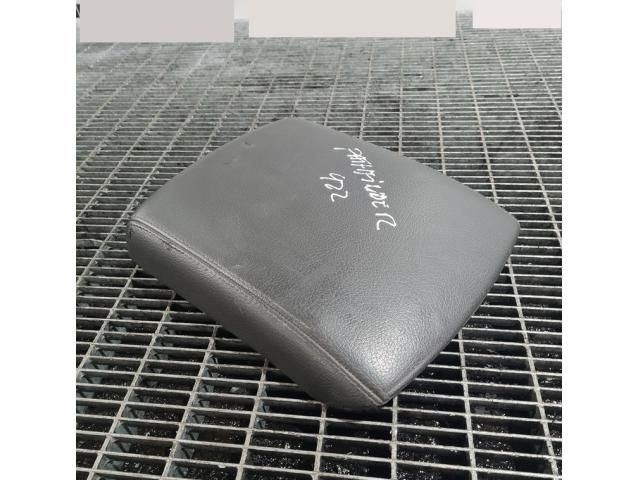 bontott NISSAN PATHFINDER Könyöklő