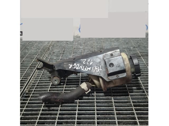 bontott NISSAN PATHFINDER Szervóolaj Tartály