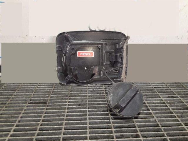 bontott NISSAN PATHFINDER Tankajtó