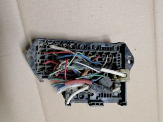 bontott NISSAN PATROL Biztosítéktábla Motortér