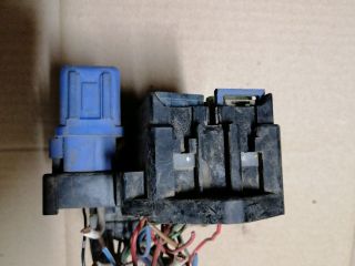 bontott NISSAN PATROL Biztosítéktábla Motortér