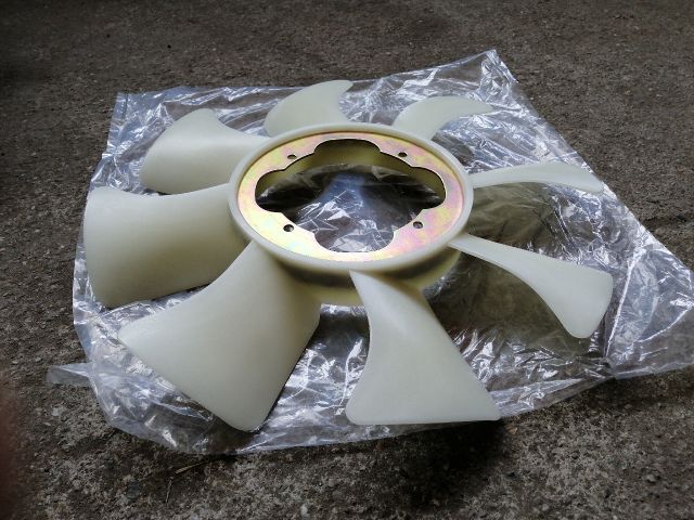 bontott NISSAN PICK UP Hűtőventilátor Lapát