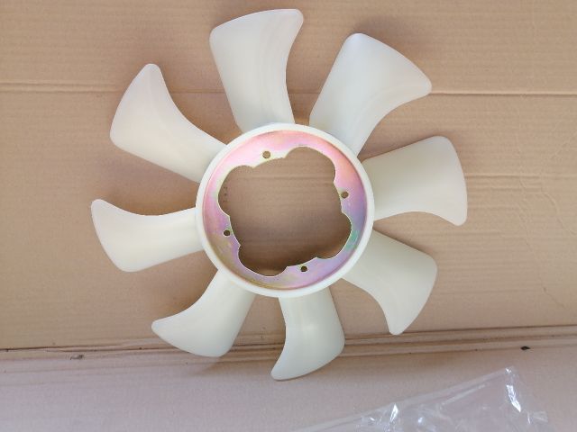 bontott NISSAN PICK UP Hűtőventilátor Lapát