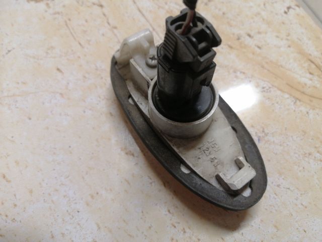 bontott NISSAN PICK UP Bal első Sárvédő Irányjelző