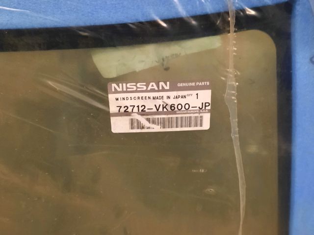 bontott NISSAN PICK UP Első Szélvédő