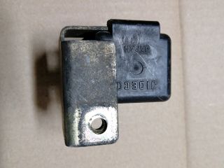 bontott NISSAN PICK UP Izzító Relé