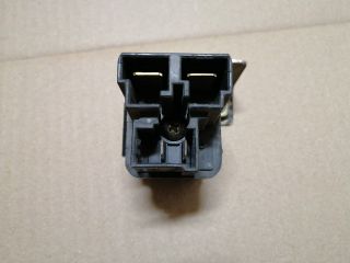 bontott NISSAN PICK UP Izzító Relé