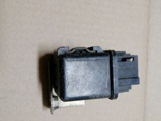 bontott NISSAN PICK UP Izzító Relé