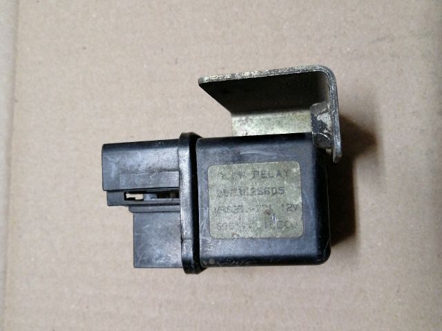 bontott NISSAN PICK UP Izzító Relé