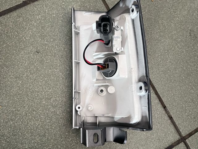 bontott NISSAN PICK UP Jobb Helyzetjelző