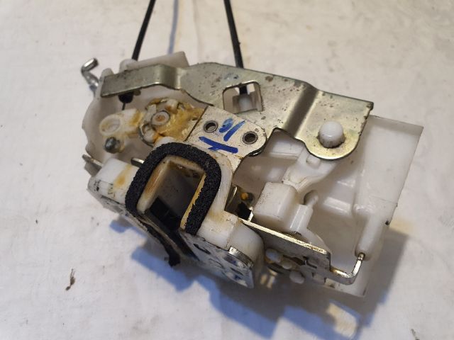 bontott NISSAN PIXO Bal első Ajtózár