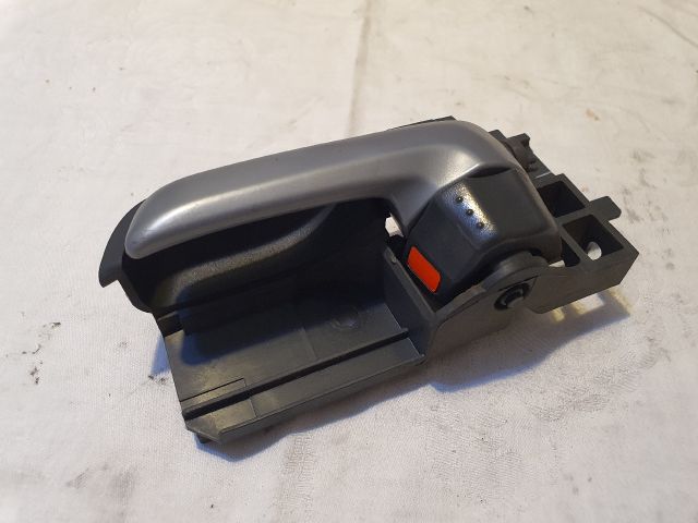 bontott NISSAN PIXO Bal első Belső Kilincs