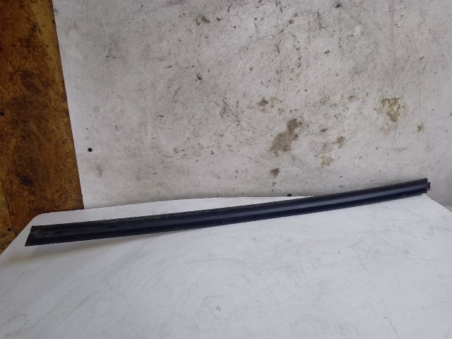 bontott NISSAN PIXO Jobb első Vízlehúzó Gumicsík