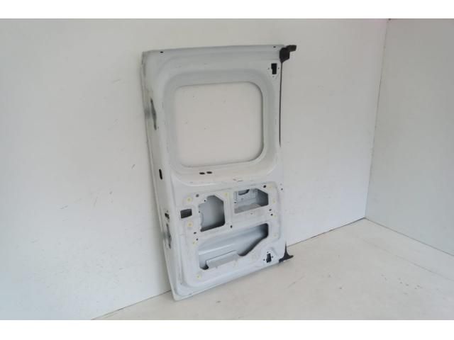 bontott NISSAN PRIMASTAR Csomagtérajtó (Részeivel)