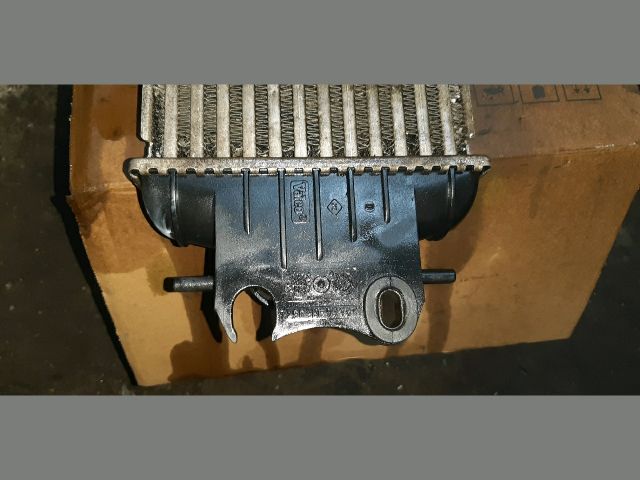 bontott NISSAN PRIMASTAR Intercooler