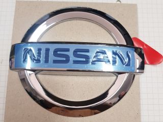bontott NISSAN PRIMASTAR Hátsó Embléma