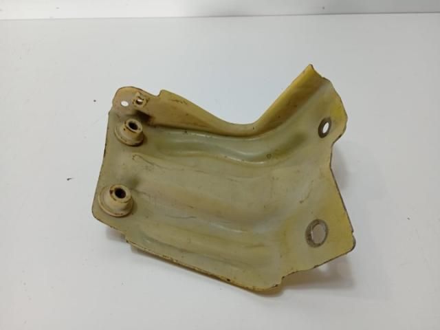 bontott NISSAN PRIMASTAR Tartó Bak