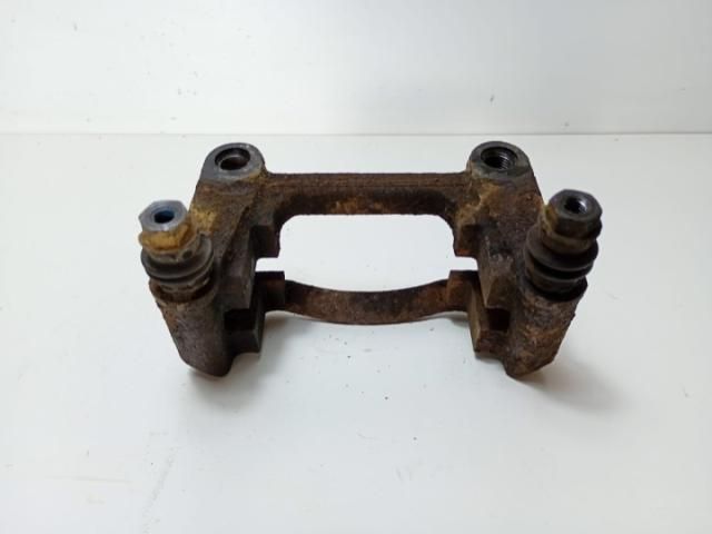 bontott NISSAN PRIMASTAR Tartó Bak