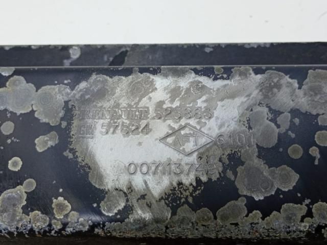 bontott NISSAN PRIMASTAR Vízhűtő Radiátor Tartó