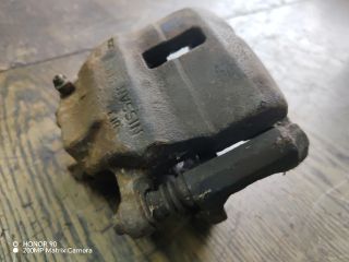 bontott NISSAN PRIMERA Bal első Féknyereg Munkahengerrel