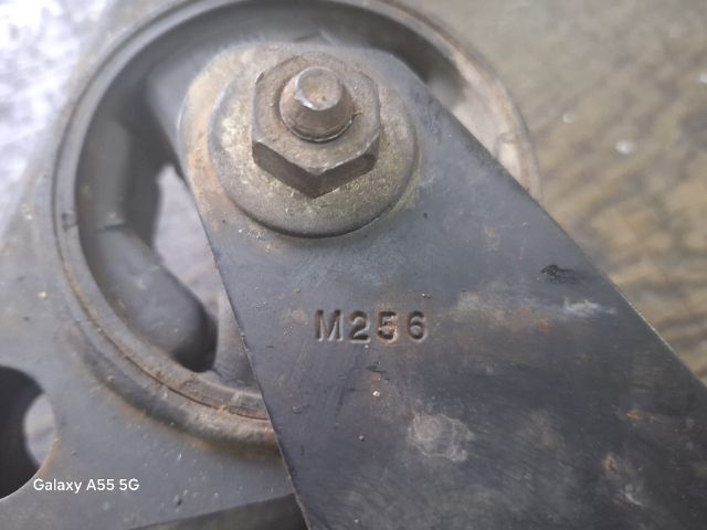 bontott NISSAN PRIMERA Motor Tartó Bak (Fém)