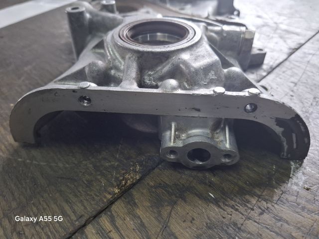 bontott NISSAN PRIMERA Olajszivattyú