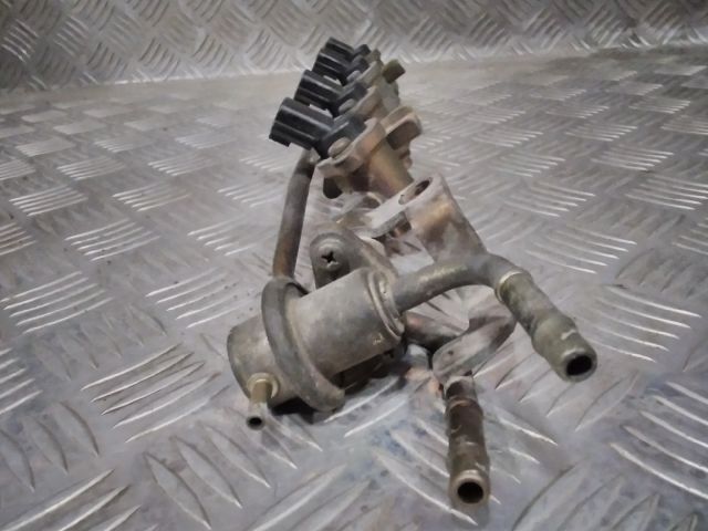 bontott NISSAN PRIMERA Porlasztó Sor / Híd