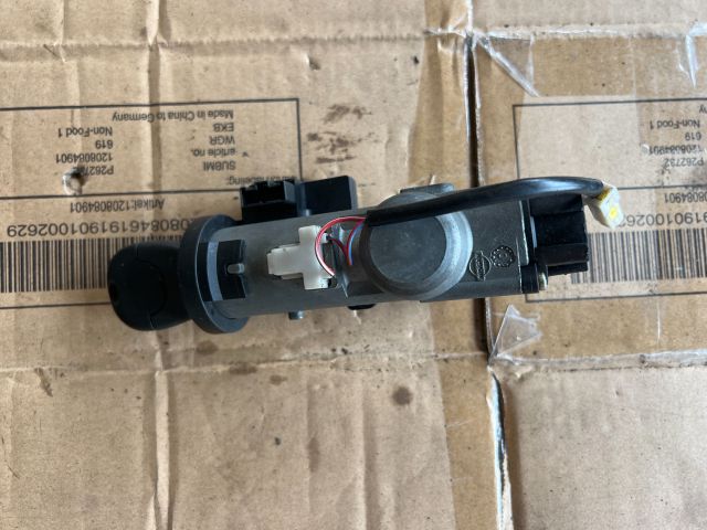 bontott NISSAN PRIMERA Gyújtáskapcsoló Házzal