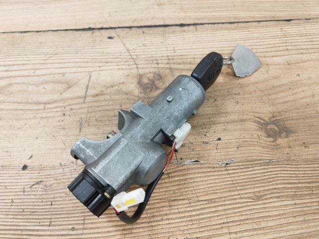 bontott NISSAN PRIMERA Gyújtáskapcsoló Házzal