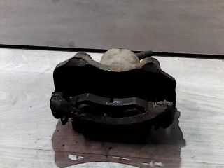 bontott NISSAN PRIMERA Jobb első Féknyereg Munkahengerrel