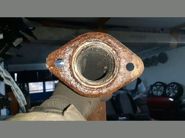 bontott NISSAN PRIMERA Középső Kipufogó Dob