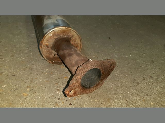 bontott NISSAN PRIMERA Középső Kipufogó Dob