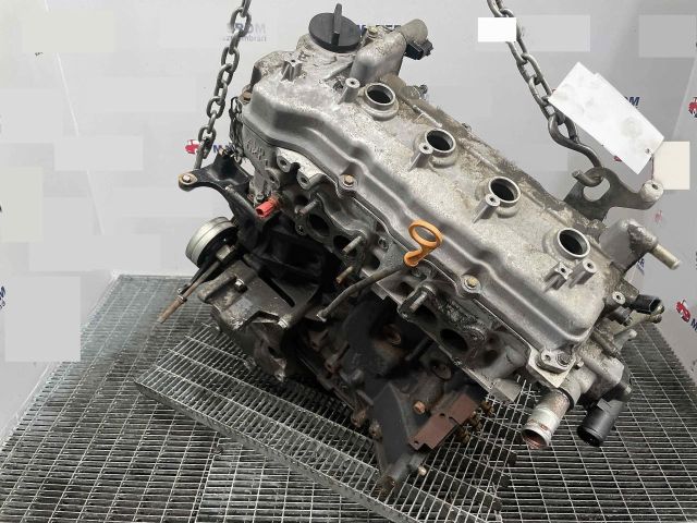 bontott NISSAN PRIMERA Motor (Fűzött blokk hengerfejjel)