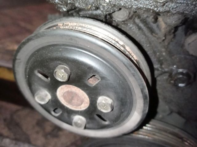 bontott NISSAN PRIMERA Vízpumpa Szíjtárcsa