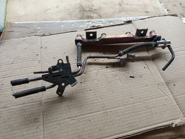 bontott NISSAN PRIMERA Porlasztó Sor / Híd