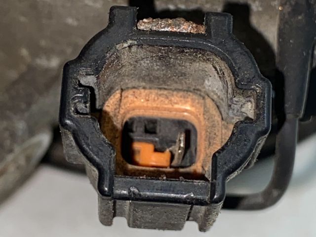 bontott NISSAN PRIMERA Klímakompresszor